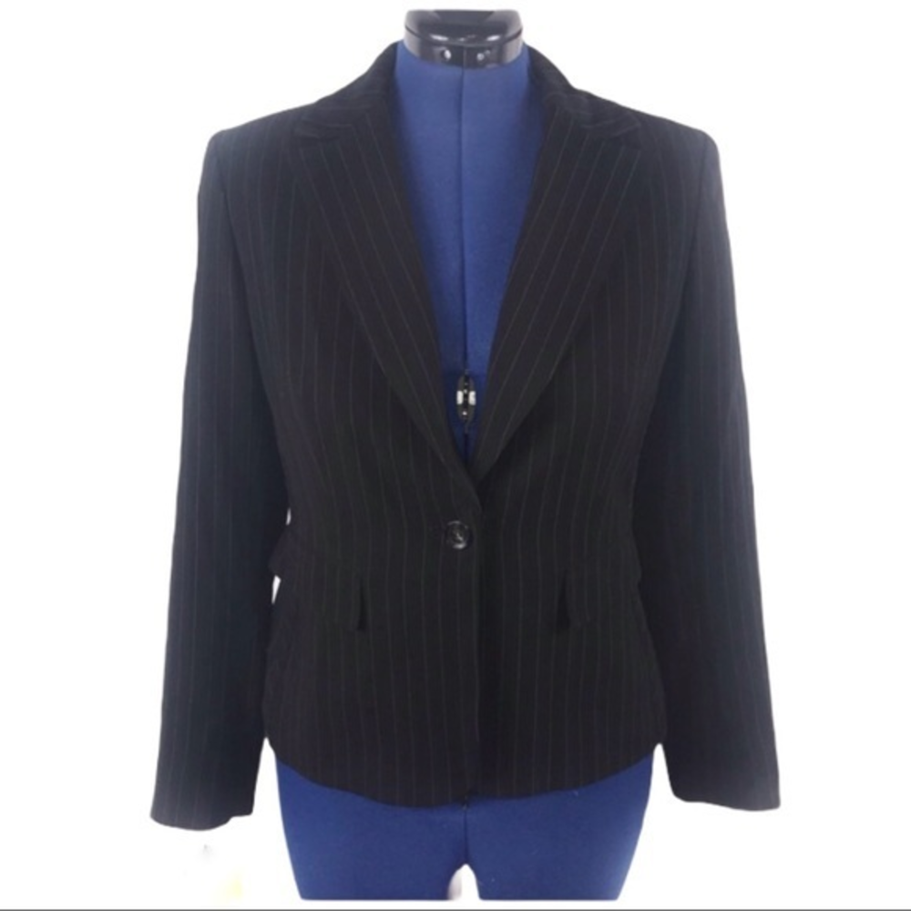 Anne Klein 8 black pin stripe 1 button lined Women’s classic career blazer